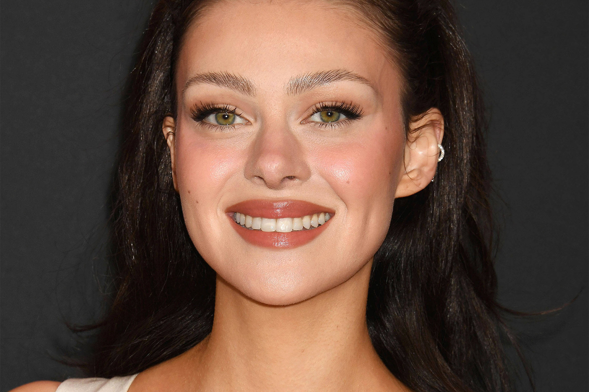 Critics pan Nicola Peltz Beckhams directorial debut, Lola - Pubity