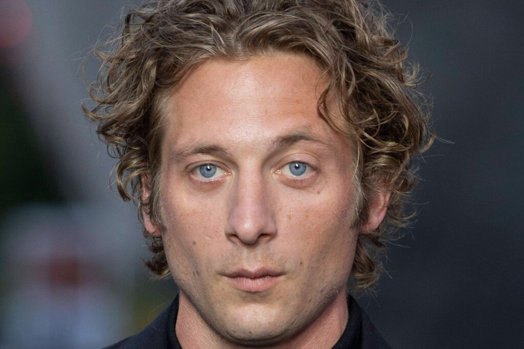 Jeremy Allen White
