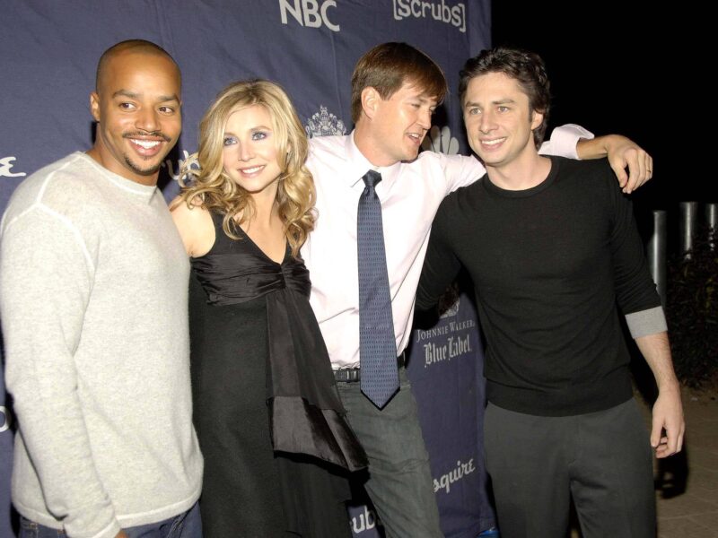 Bill Lawrence wants Braff back for the Scrubs reboot.