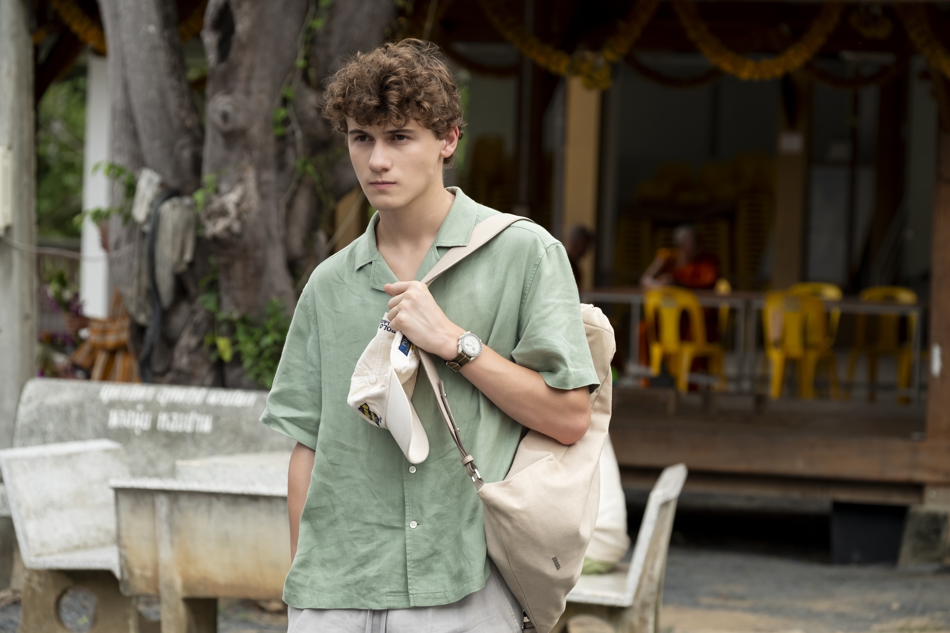 Sam Nivola: Who is The White Lotus actor? - Pubity