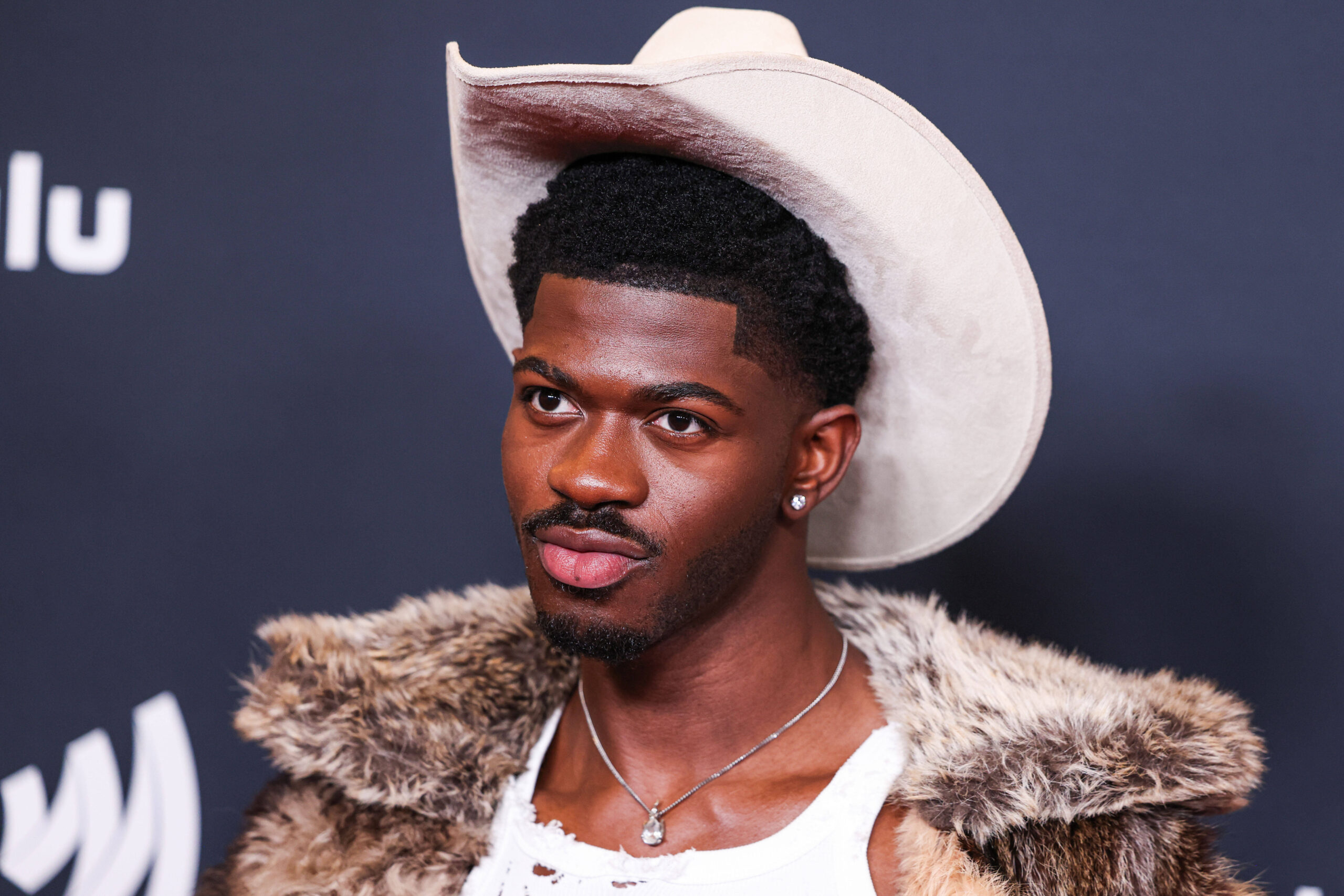 Little X Rapper Lil Nas X loses control of half of his face - Pubity