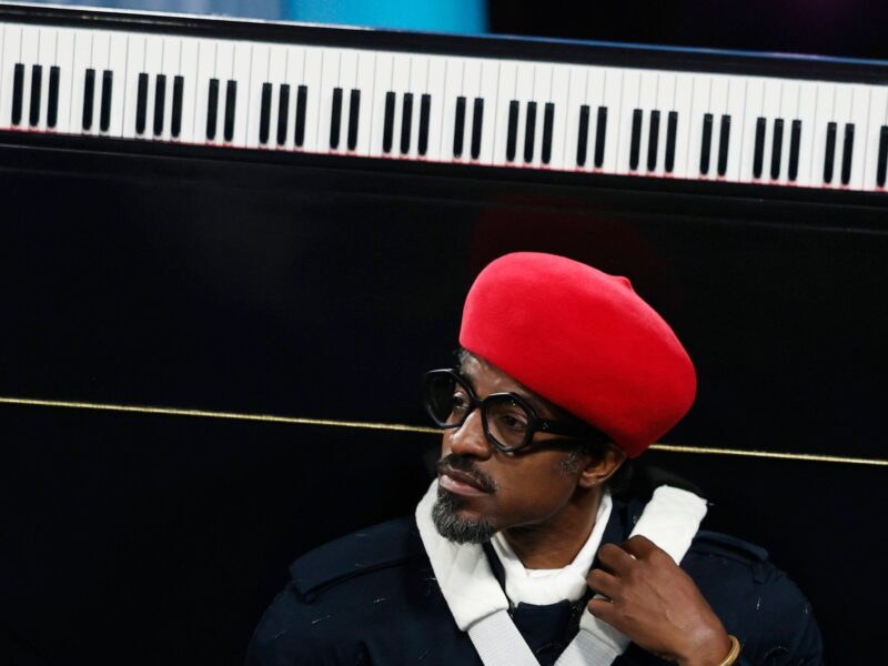 Andre 3000 of Outkast wearing a piano on his back as part of his Met Gala 2025 outfit